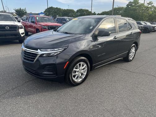 2022 Chevrolet Equinox LS