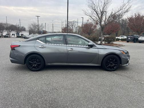 2022 Nissan Altima 2.5 S