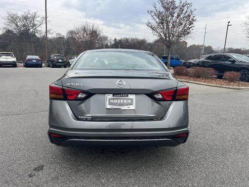 2022 Nissan Altima 2.5 S