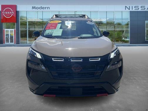 2025 Nissan Rogue CREEK