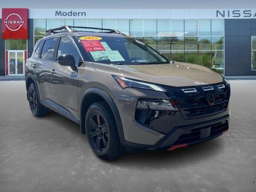 2025 Nissan Rogue CREEK