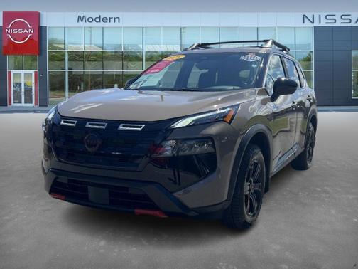 2025 Nissan Rogue CREEK