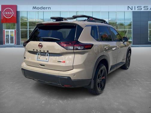 2025 Nissan Rogue CREEK