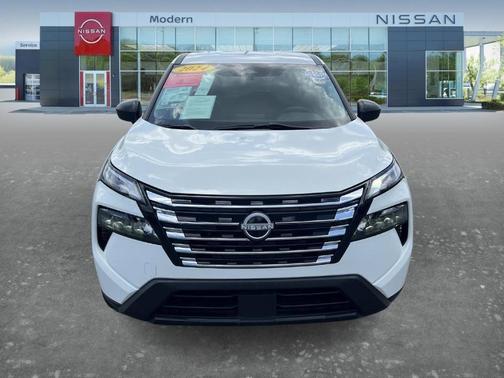 Glacier White 2024 Nissan Rogue S