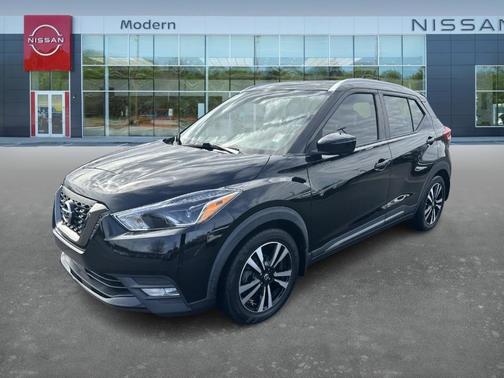 2020 Nissan Kicks SR