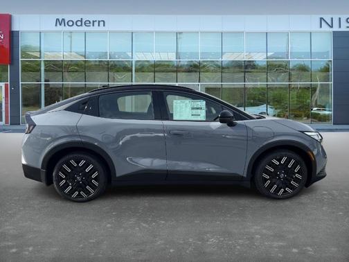 2026 Nissan Leaf PLATINUM+