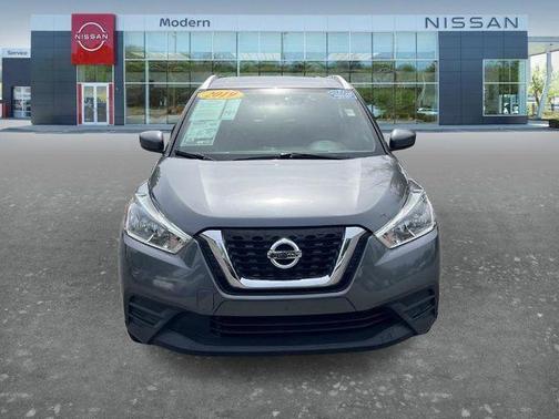 Gray 2019 Nissan Kicks SV
