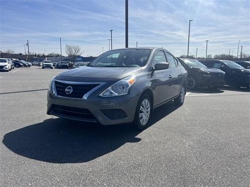 2019 Nissan Versa 1.6 S+