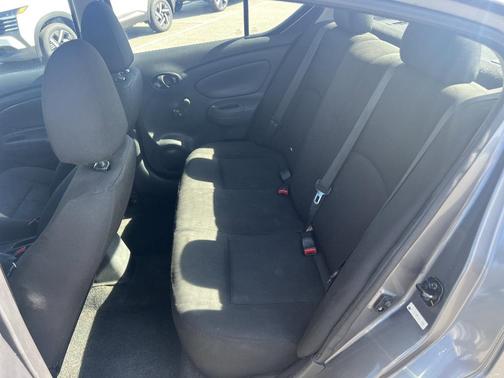 2019 Nissan Versa 1.6 S+