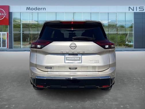 2024 Nissan Rogue Platinum