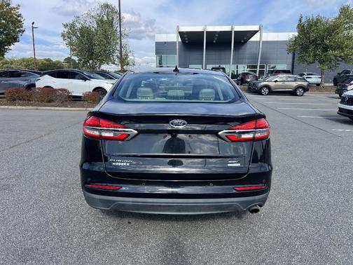 2020 Ford Fusion SEL