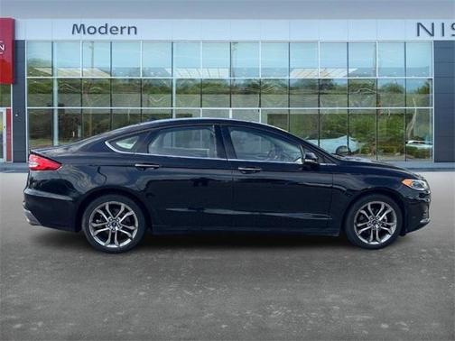 2020 Ford Fusion SEL