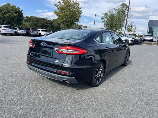 2020 Ford Fusion SEL