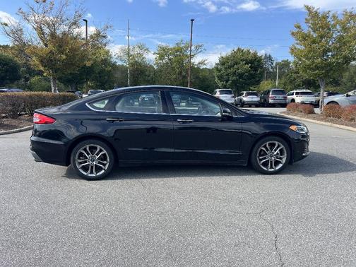 2020 Ford Fusion SEL