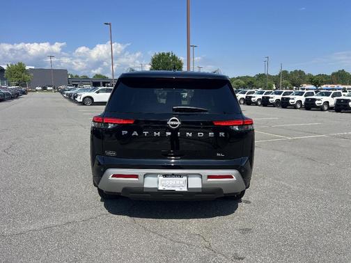 Black 2025 Nissan Pathfinder SL