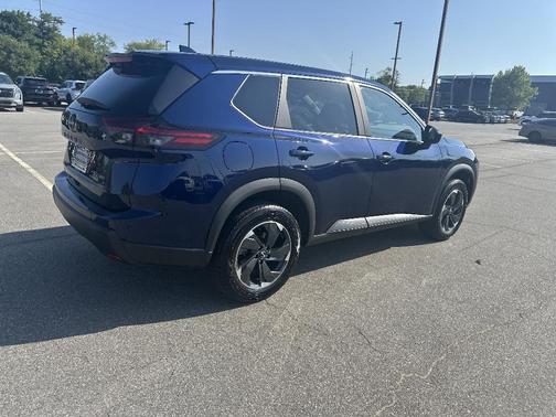 Deep Ocean Blue 2024 Nissan Rogue SV