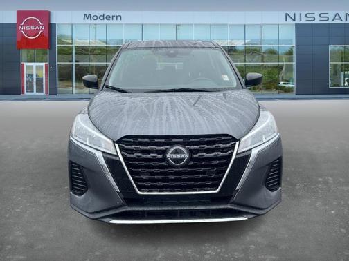 2023 Nissan Kicks S