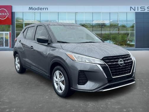 2023 Nissan Kicks S