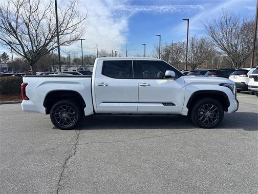 2023 Toyota Tundra Hybrid Platinum