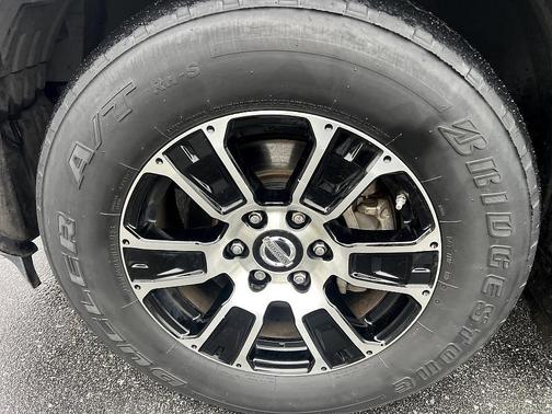 2021 Nissan Titan SV