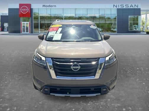 Baja Storm 2023 Nissan Pathfinder Platinum