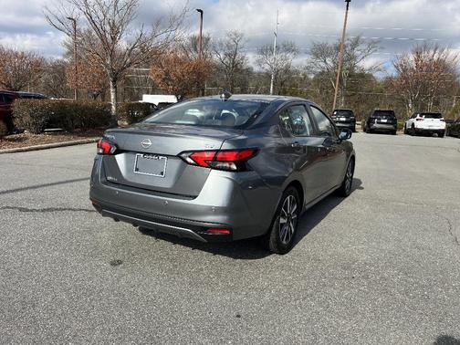 2023 Nissan Versa 1.6 SV