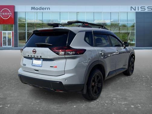 2025 Nissan Rogue Rock Creek