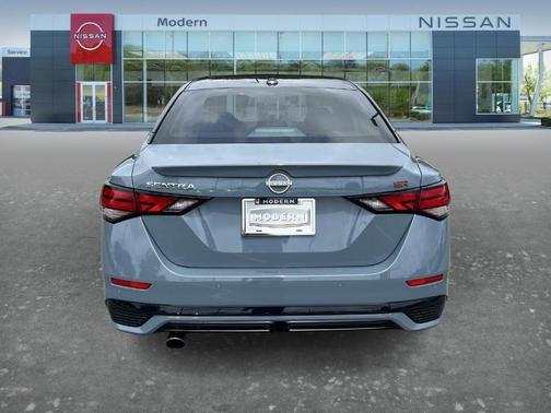 2t Gry Blk Roof 2024 Nissan Sentra SR