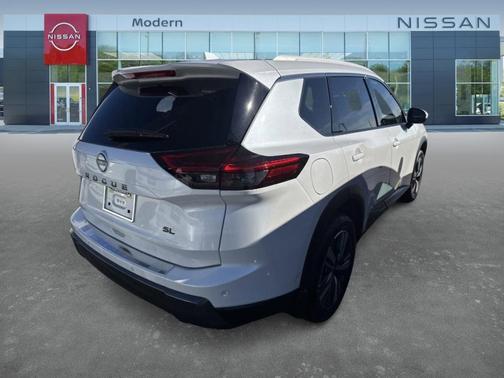2025 Nissan Rogue SL