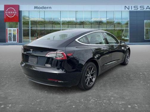 Black 2019 Tesla Model 3 Standard Range Plus