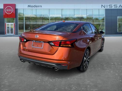 2020 Nissan Altima 2.5 SR