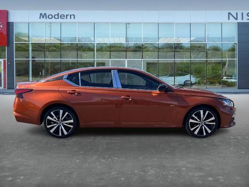2020 Nissan Altima 2.5 SR