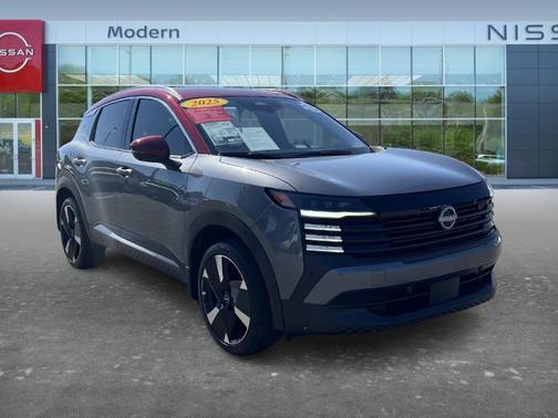 2t Gun Red Roof 2025 Nissan Kicks SR