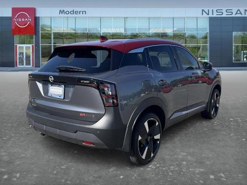 2t Gun Red Roof 2025 Nissan Kicks SR