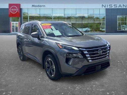 Gun Metallic 2025 Nissan Rogue SV