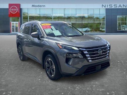 Gun Metallic 2025 Nissan Rogue SV