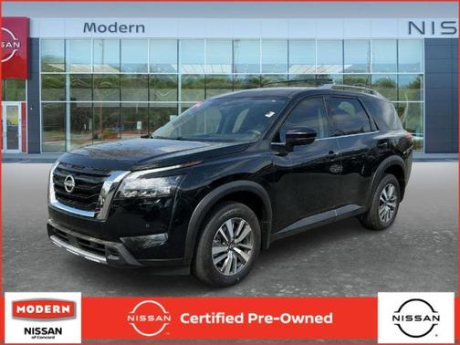 Black 2025 Nissan Pathfinder SL
