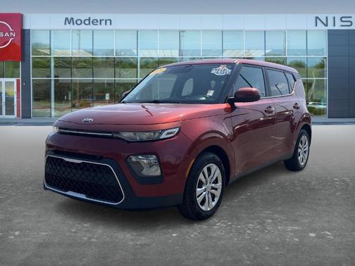 Orange 2020 Kia Soul LX