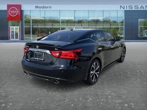 Black 2016 Nissan Maxima 3.5 SL