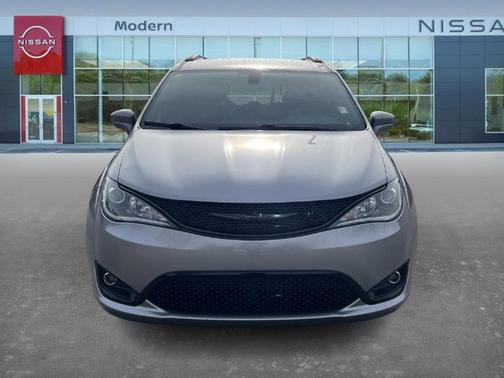 2020 Chrysler Pacifica Touring-L Plus