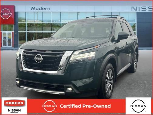 2024 Nissan Pathfinder SL