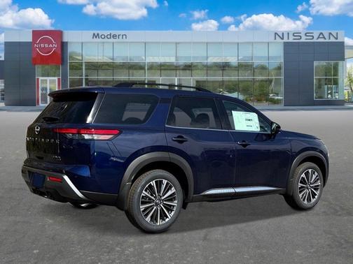 Deep Ocean Blue 2026 Nissan Pathfinder Platinum