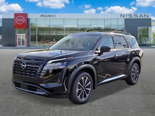 Black 2026 Nissan Pathfinder Platinum