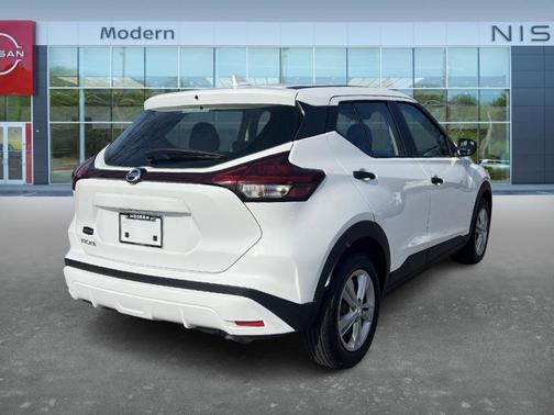 2021 Nissan Kicks S