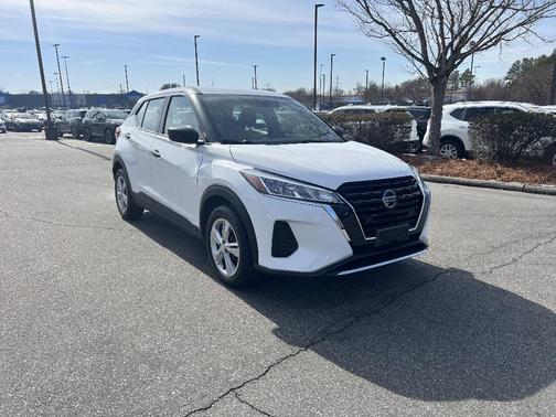 2021 Nissan Kicks S