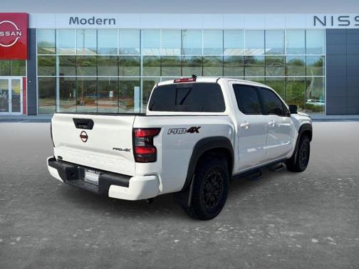 Glacier White 2023 Nissan Frontier PRO-4X