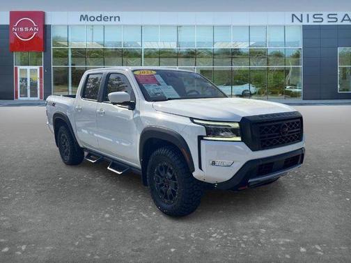 Glacier White 2023 Nissan Frontier PRO-4X