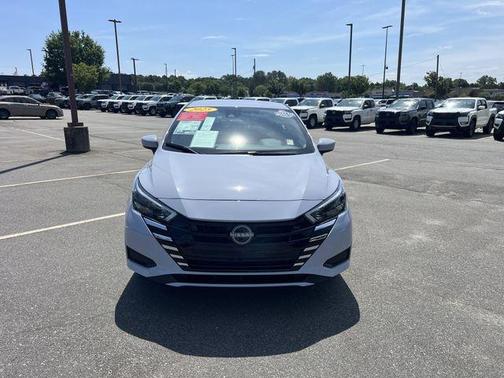 Gray Sky Pearl 2025 Nissan Versa 1.6 SV