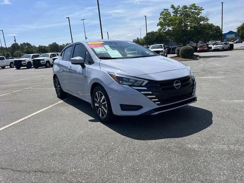 Gray Sky Pearl 2025 Nissan Versa 1.6 SV
