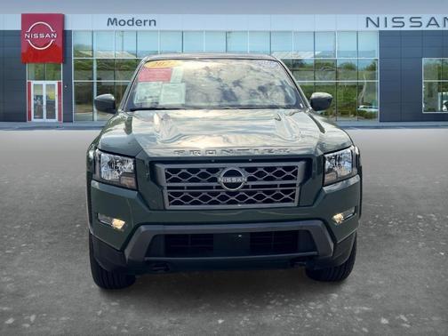 Tactical Green 2022 Nissan Frontier SV